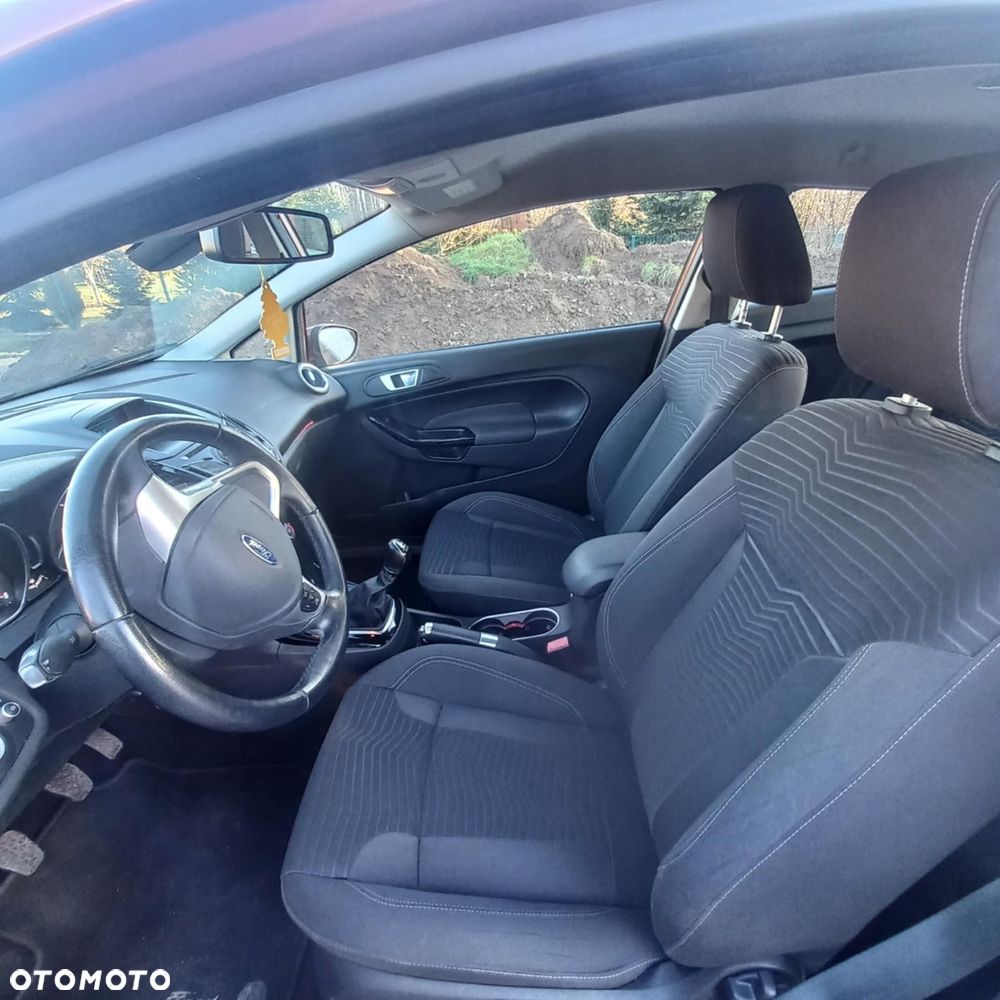 Ford Fiesta 1.25 Titanium EU5 - 6