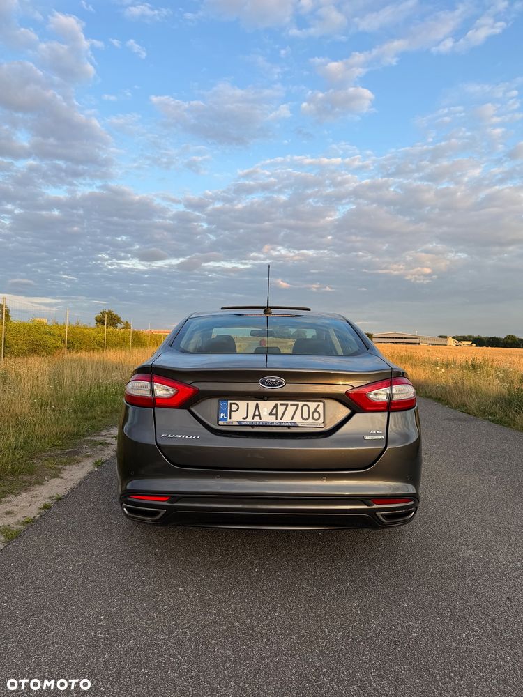 Ford Fusion - 5