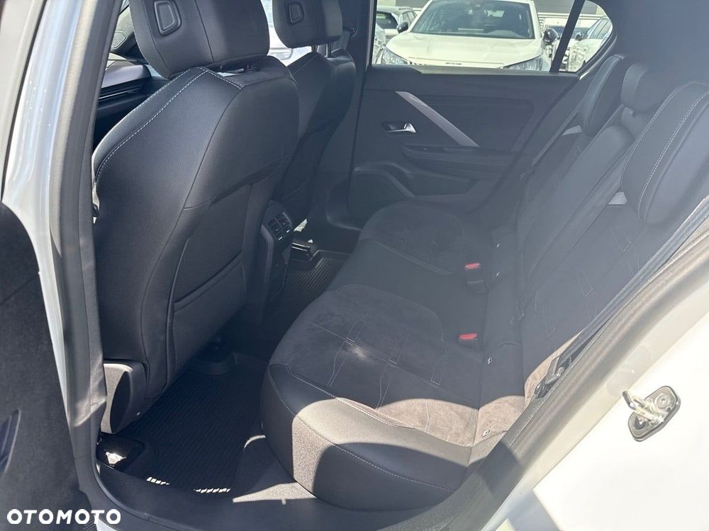 Opel Astra 54kWh GS First Edition - 10