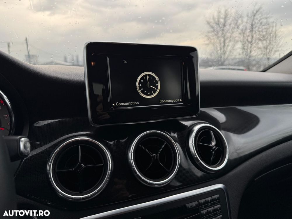 Mercedes-Benz CLA - 11