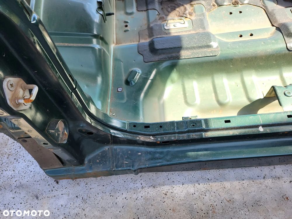 Suzuki Jimny Podłoga Bagażnika Błotnik Pas Tylny - 7