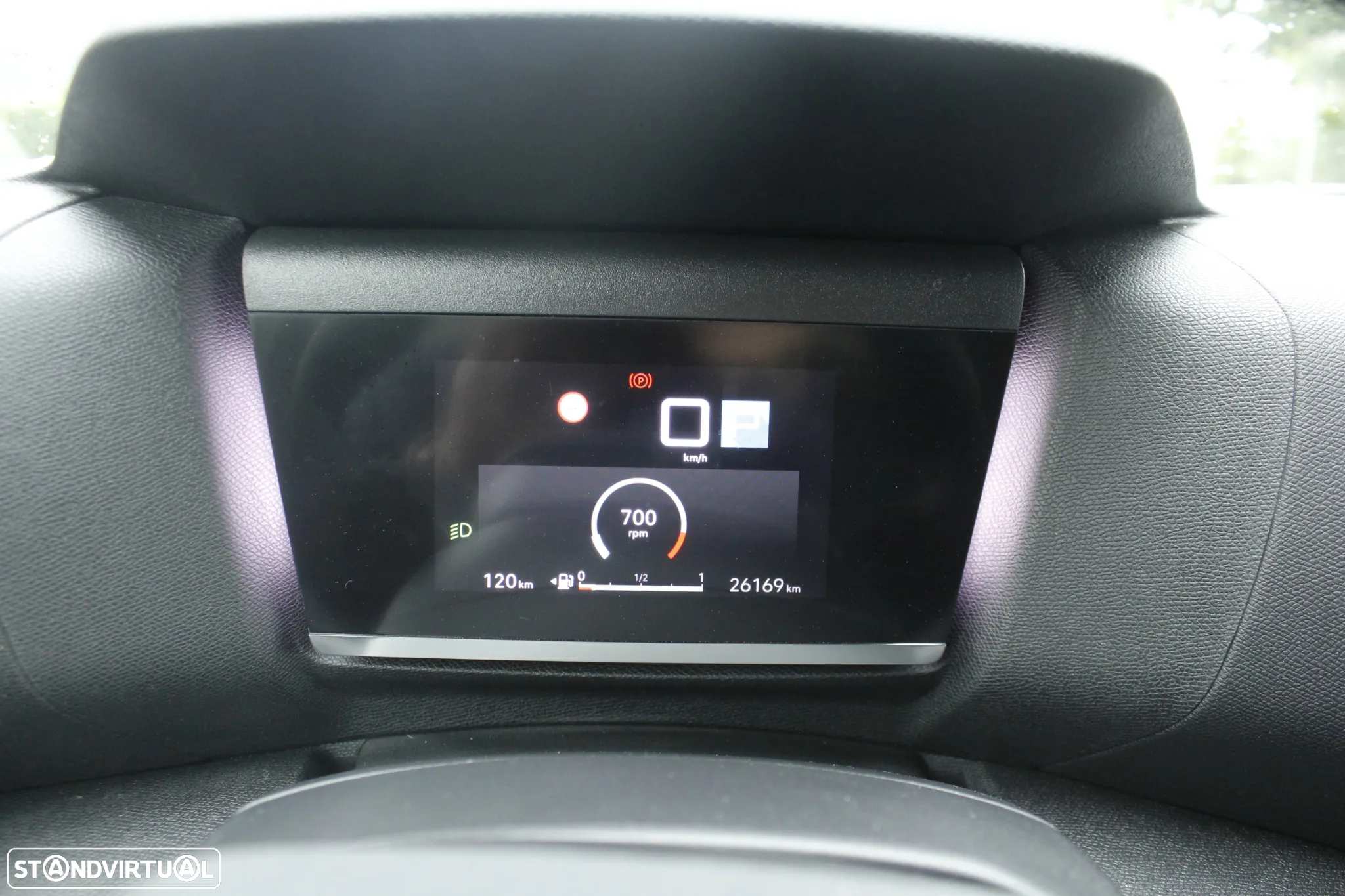 Citroën C4 BlueHDi 130 Stop&Start EAT8 SHINE - 14