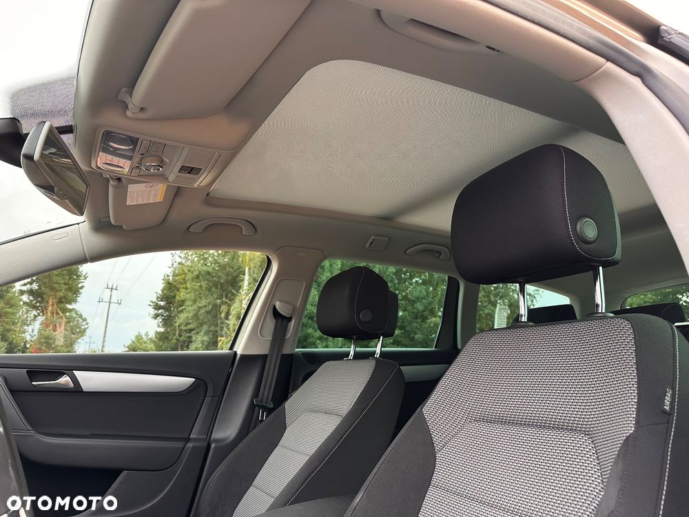Volkswagen Passat Alltrack - 17