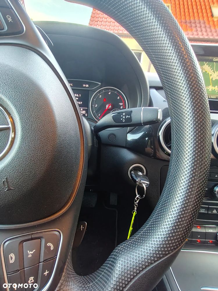 Mercedes-Benz Klasa B 200 d 7G-DCT SCORE - 19