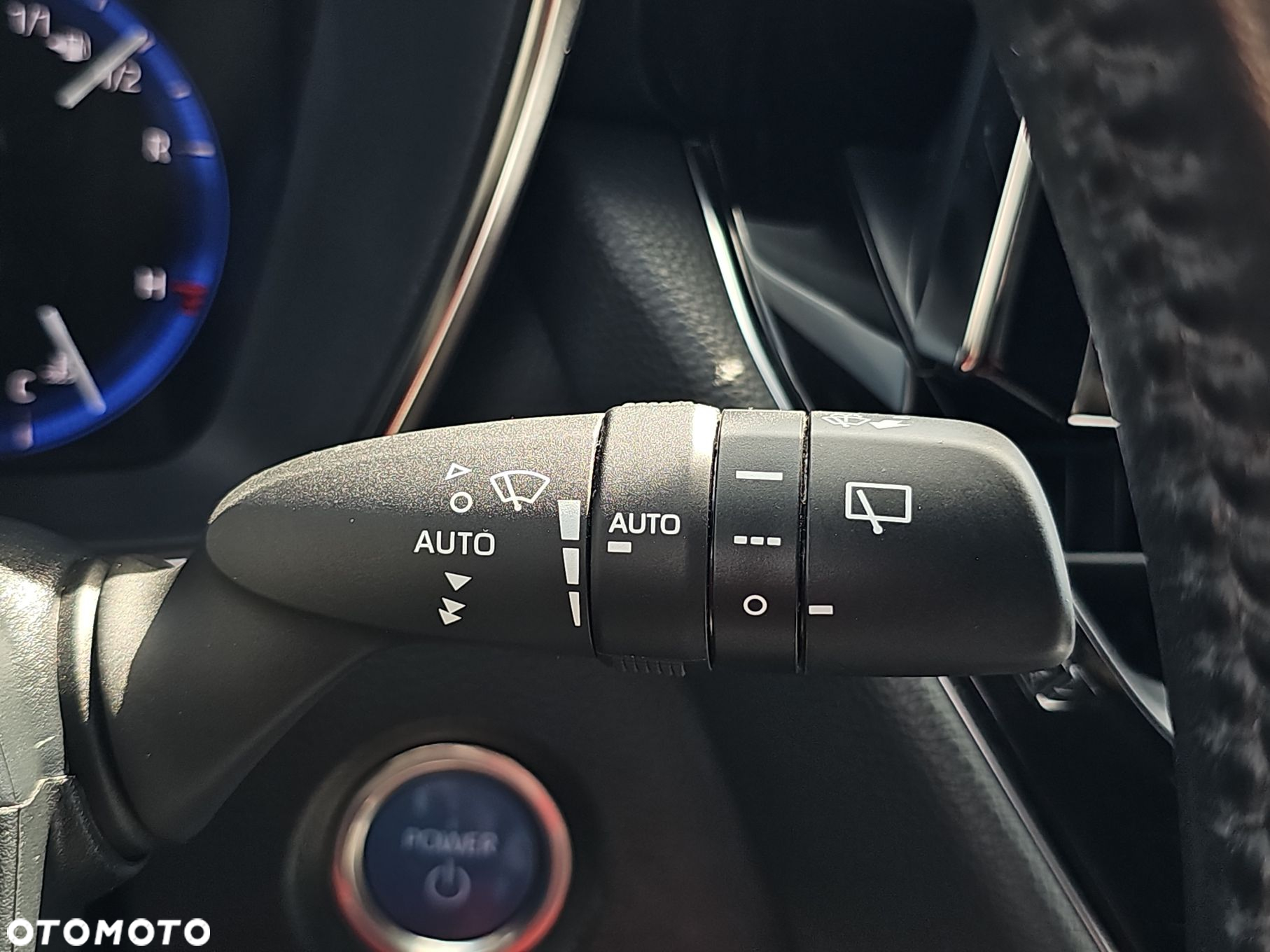 Toyota Corolla - 18