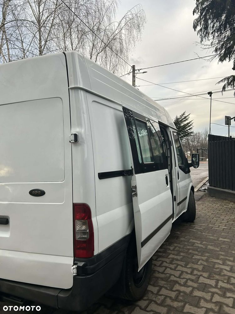 Ford Transit - 12