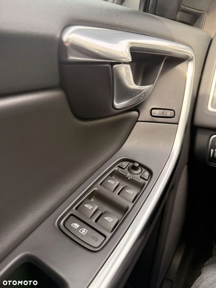 Volvo XC 60 - 15