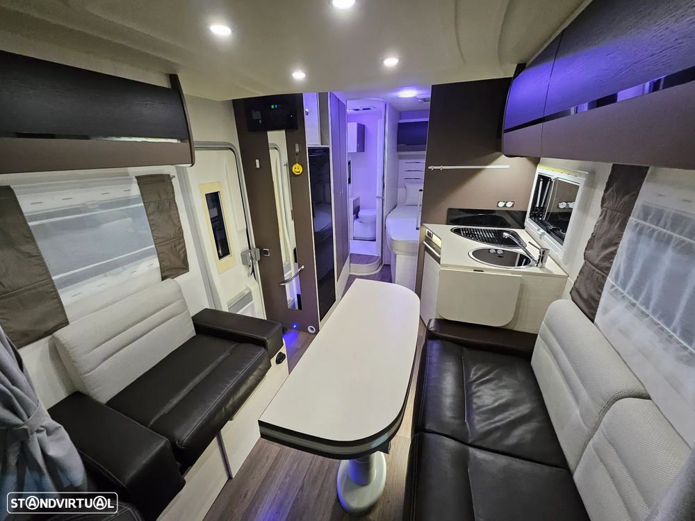 Challenger Genesis 275 Salão Face-to-face - 18