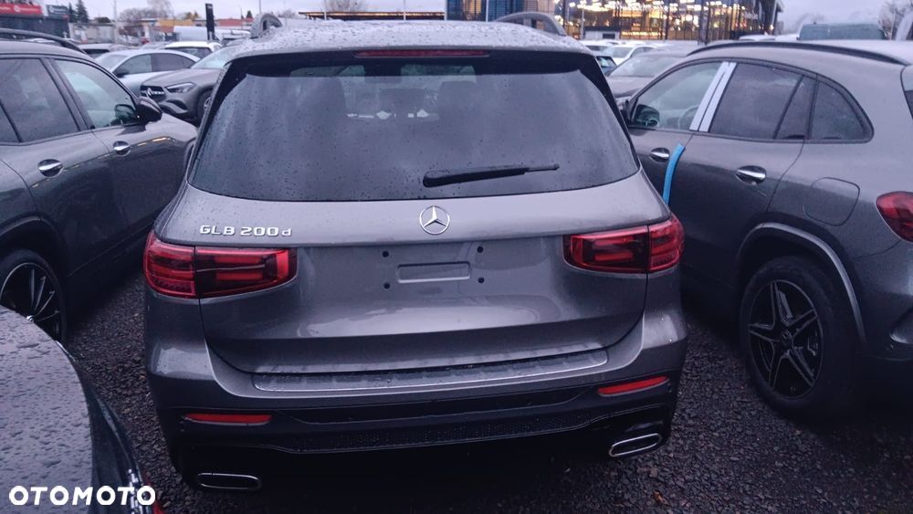 Mercedes-Benz GLB 200 mHEV AMG Line 7G-DCT - 3