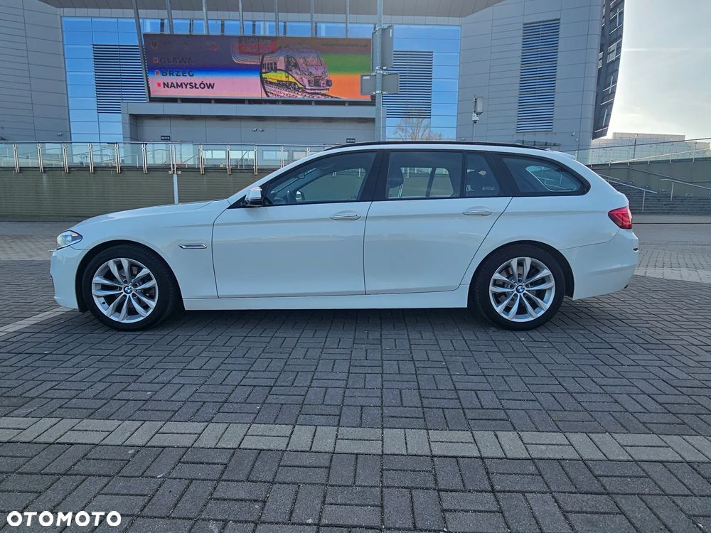 BMW Seria 5 520d xDrive - 11
