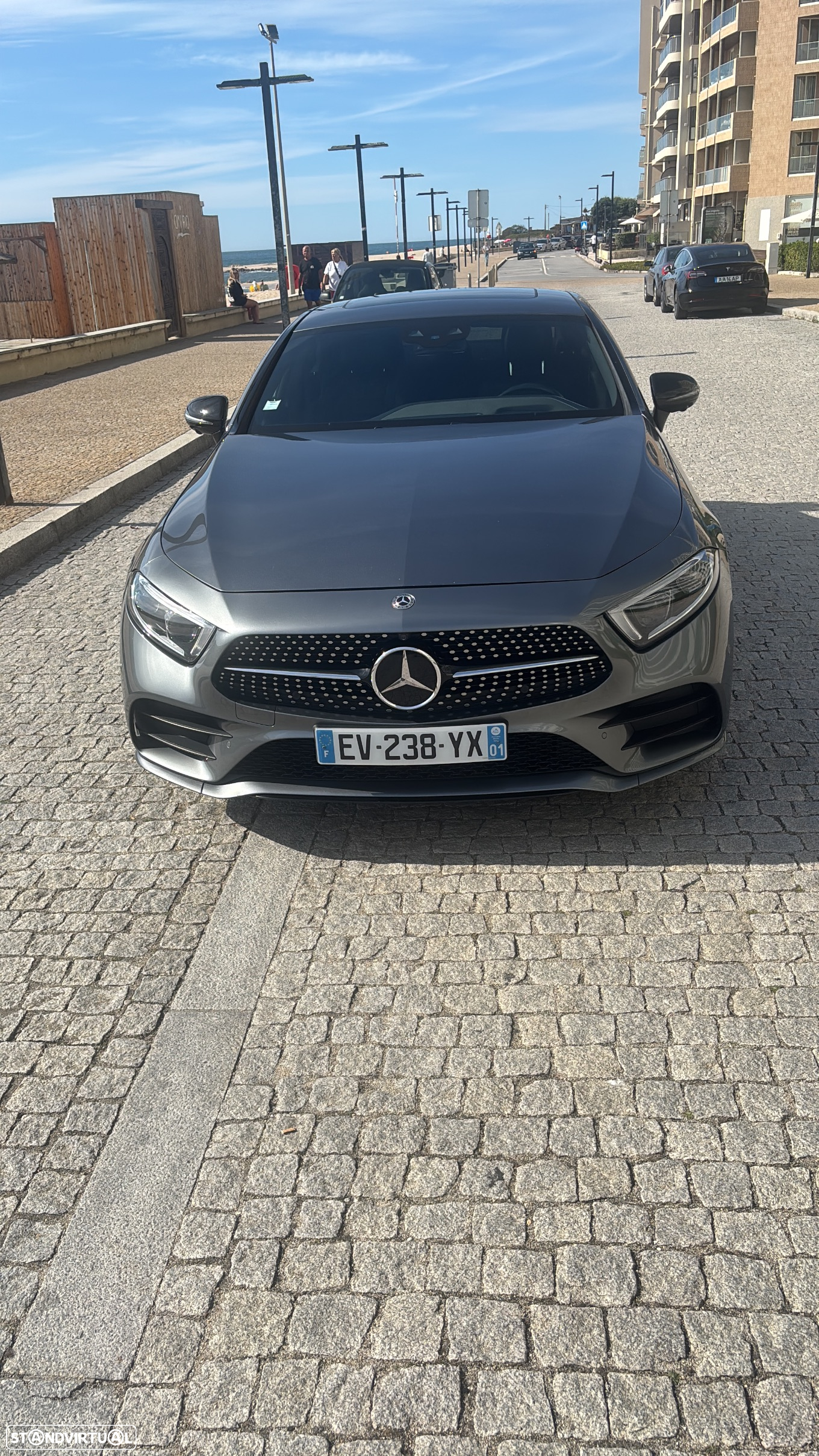 Mercedes-Benz 350 - 7