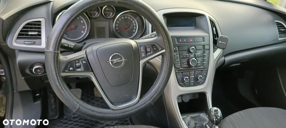 Opel Astra 1.6 - 13