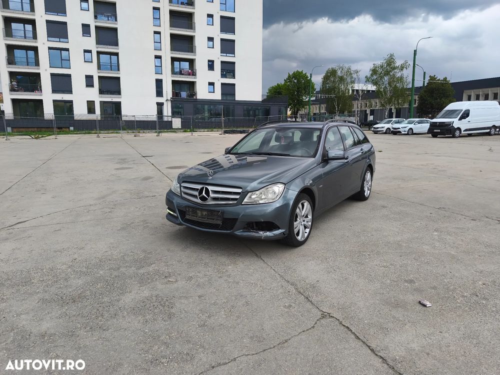 Mercedes-Benz C 180 BlueEFFICIENCY Elegance - 6