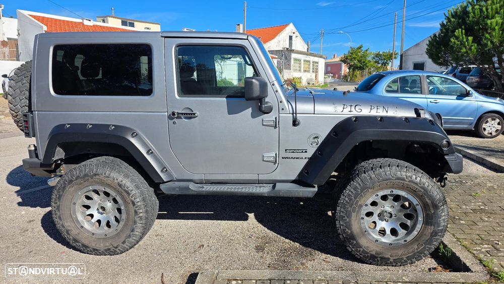 Jeep Wrangler - 3