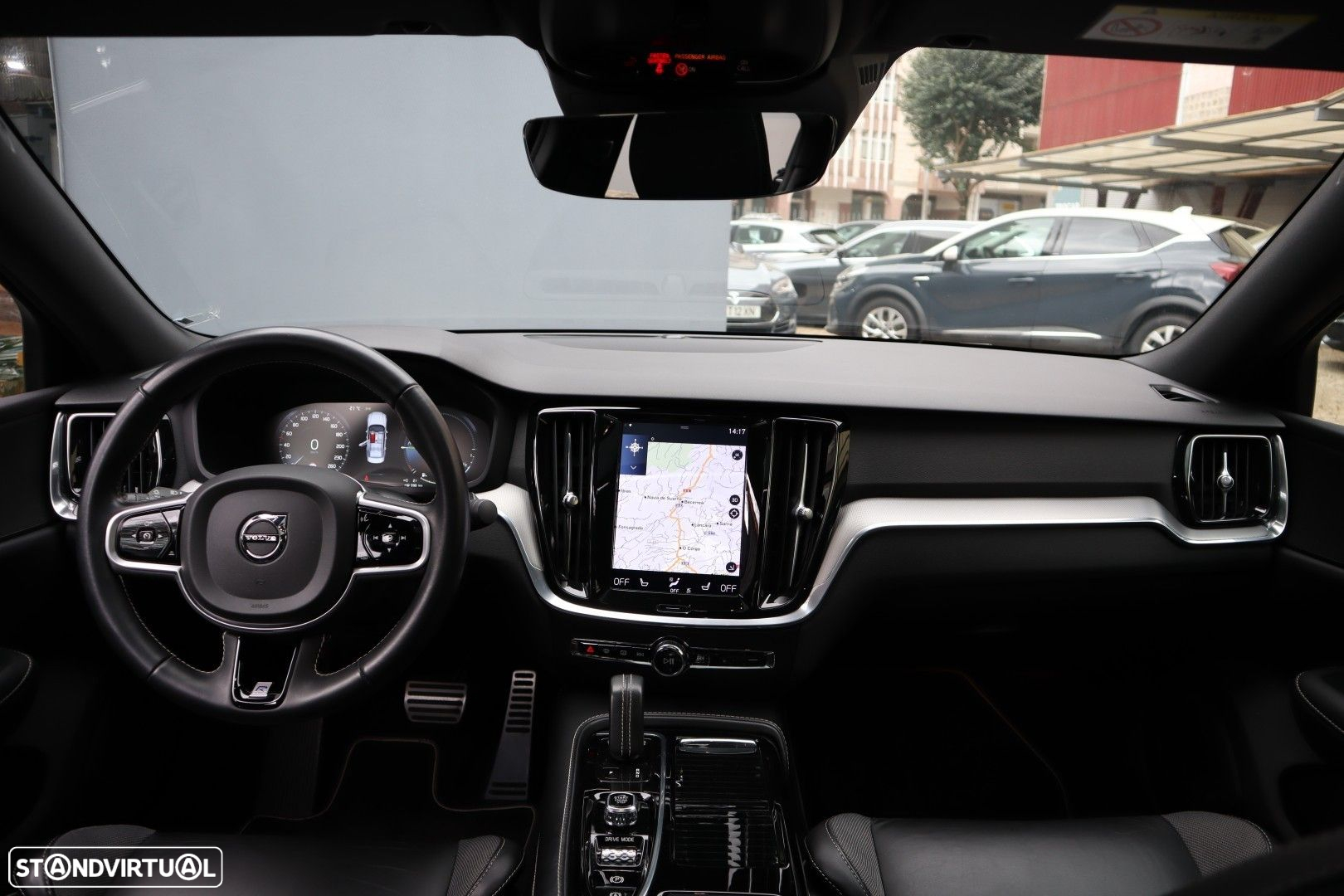 Volvo S60 2.0 T8 PHEV R-Design AWD - 25