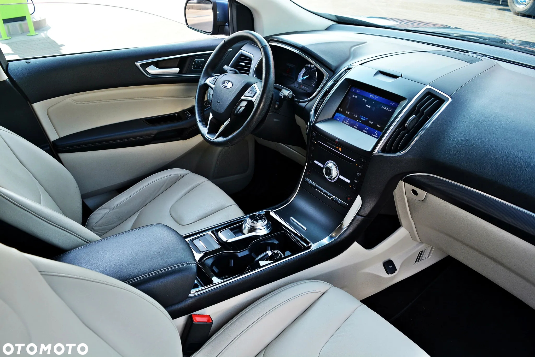 Ford Edge 2.0 EcoBlue Twin-Turbo 4WD Titanium - 23