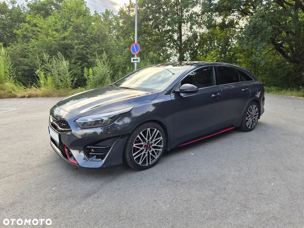 Kia ProCeed - 8