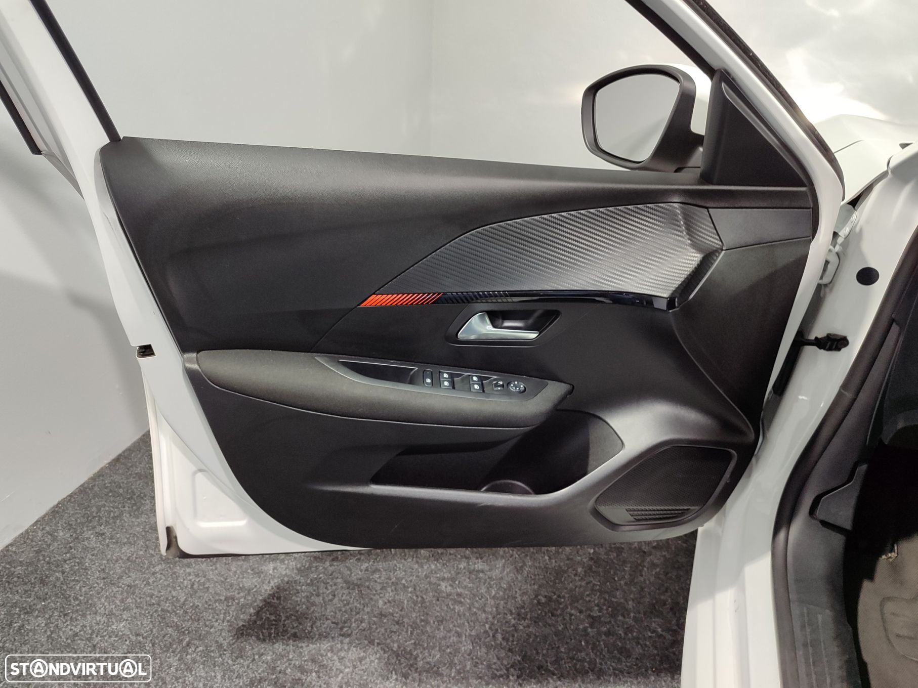 Peugeot 208 1.2 PureTech Active Pack - 32