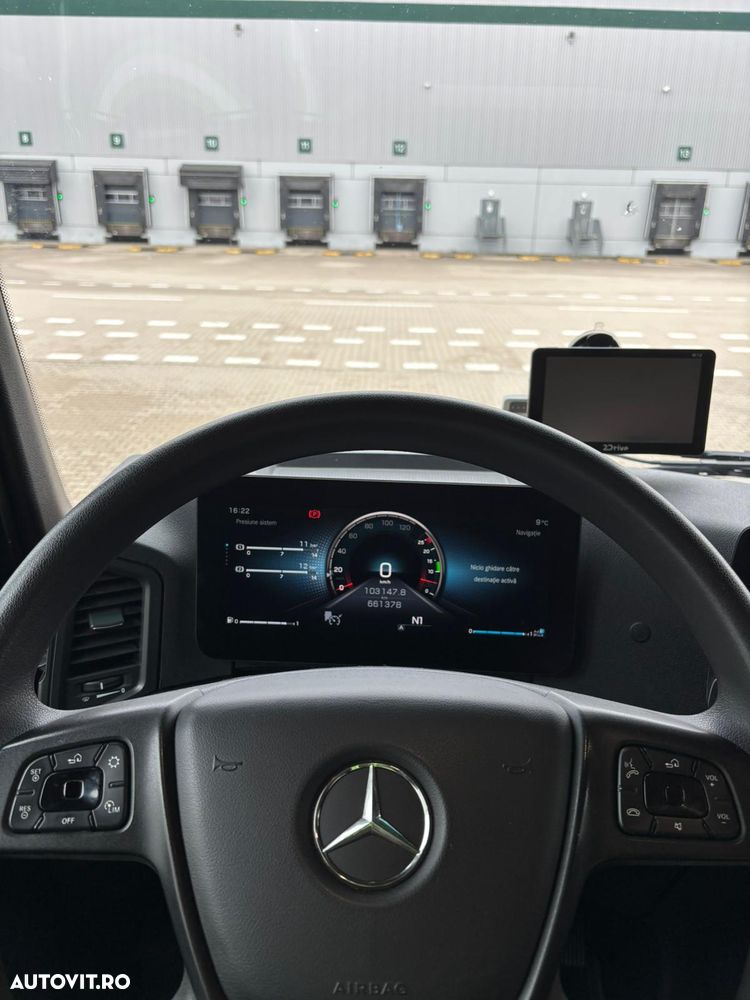 Mercedes-Benz ACTROS - 14