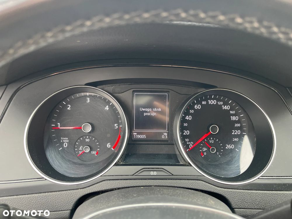 Volkswagen Passat - 10