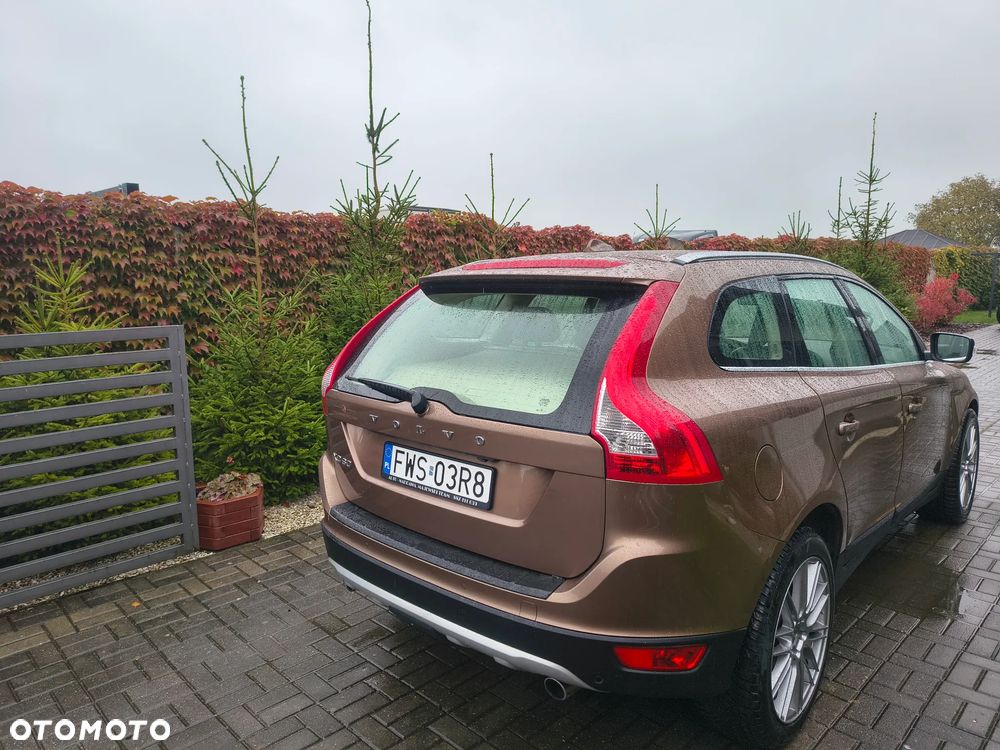 Volvo XC 60 D5 AWD Summum - 4