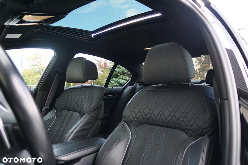 BMW Seria 5 545e xDrive M Sport sport - 14