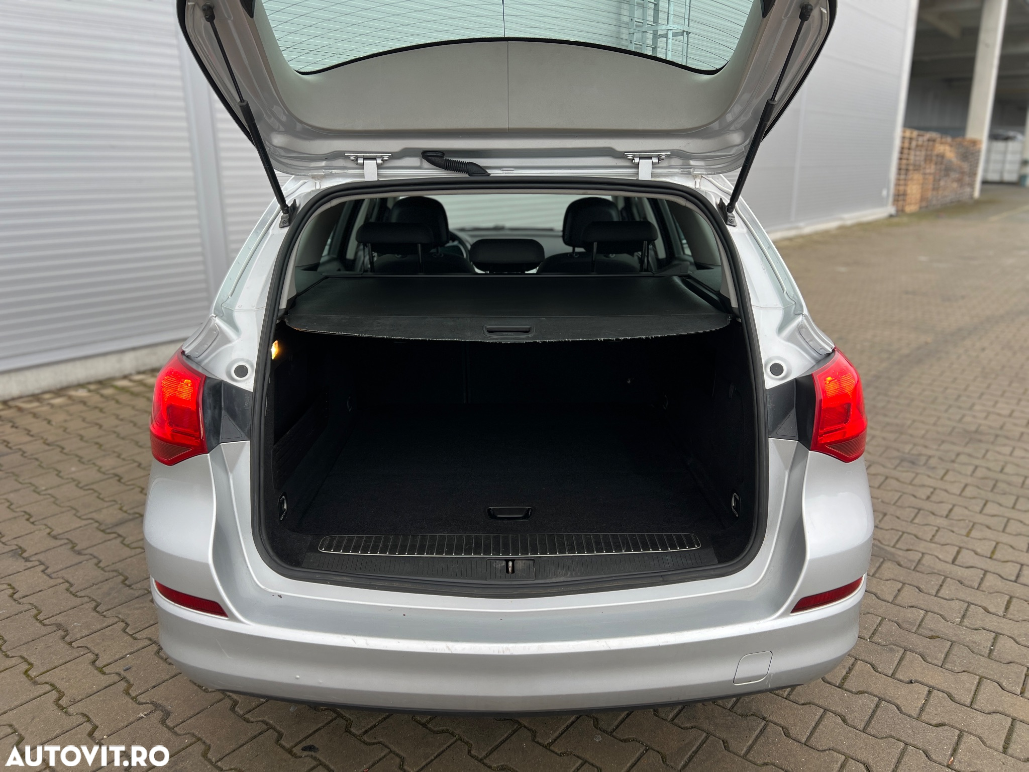 Opel Astra 1.7 CDTI DPF Sports Tourer Exklusiv - 12