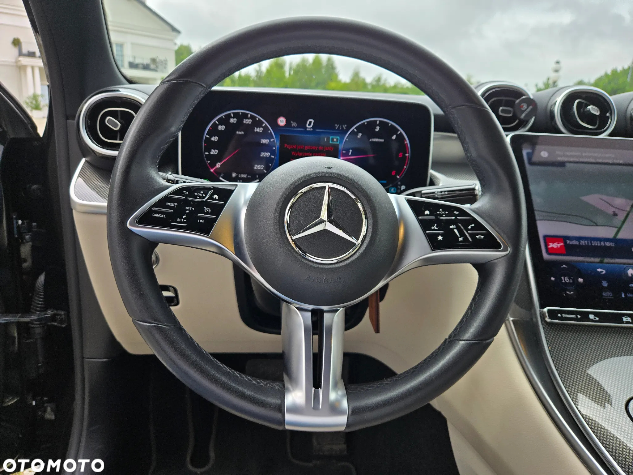 Mercedes-Benz GLC - 22
