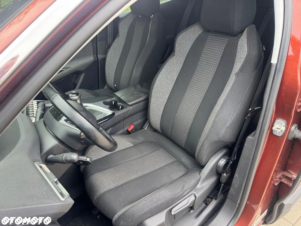 Peugeot 3008 1.2 PureTech Active Pack S&S - 11