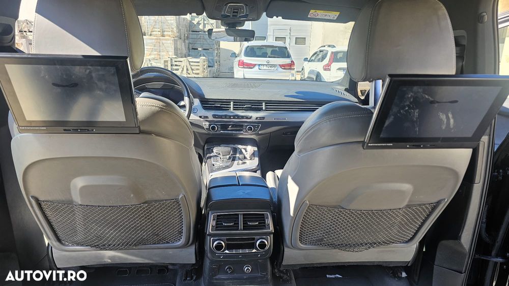 Audi Q7 - 7