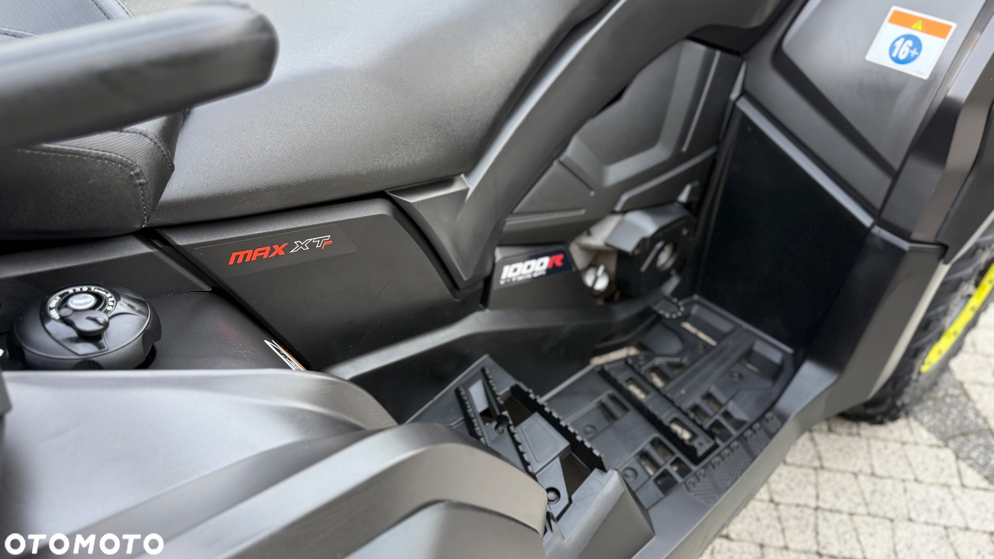 Can-Am Outlander Max - 16