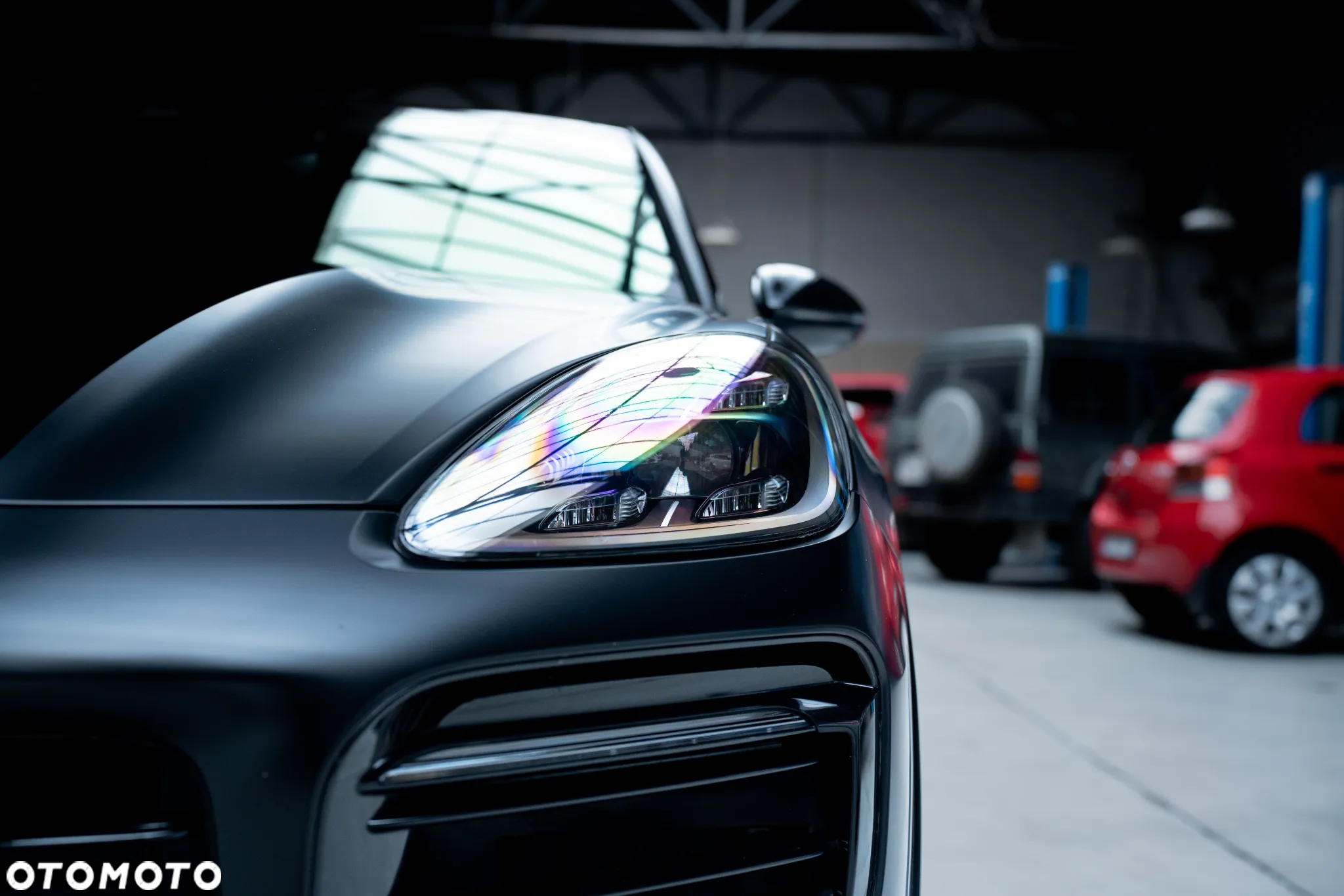 Porsche Cayenne Coupe GTS - 37