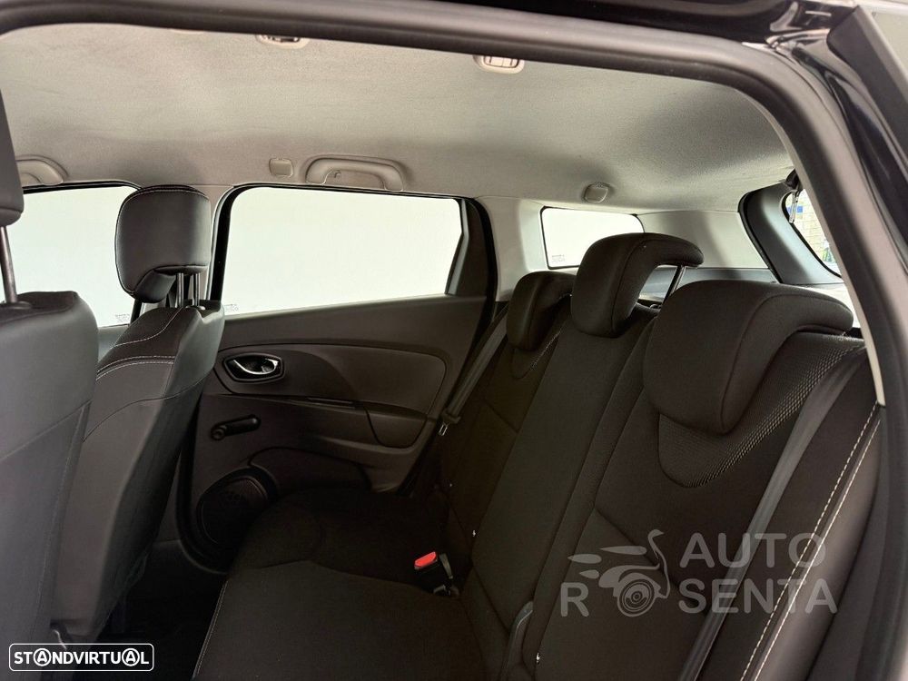 Renault Clio Break 1.2 16V Confort - 17