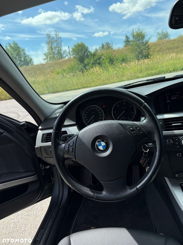 BMW Seria 3 - 8