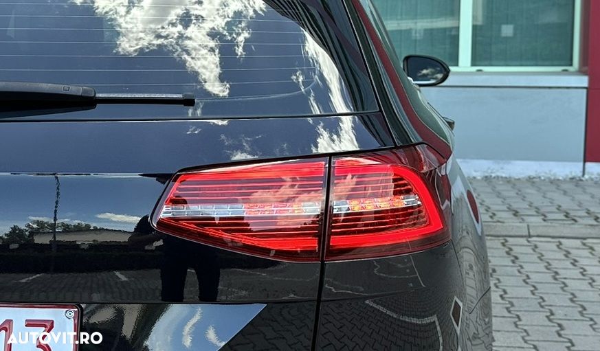 Volkswagen Passat - 27