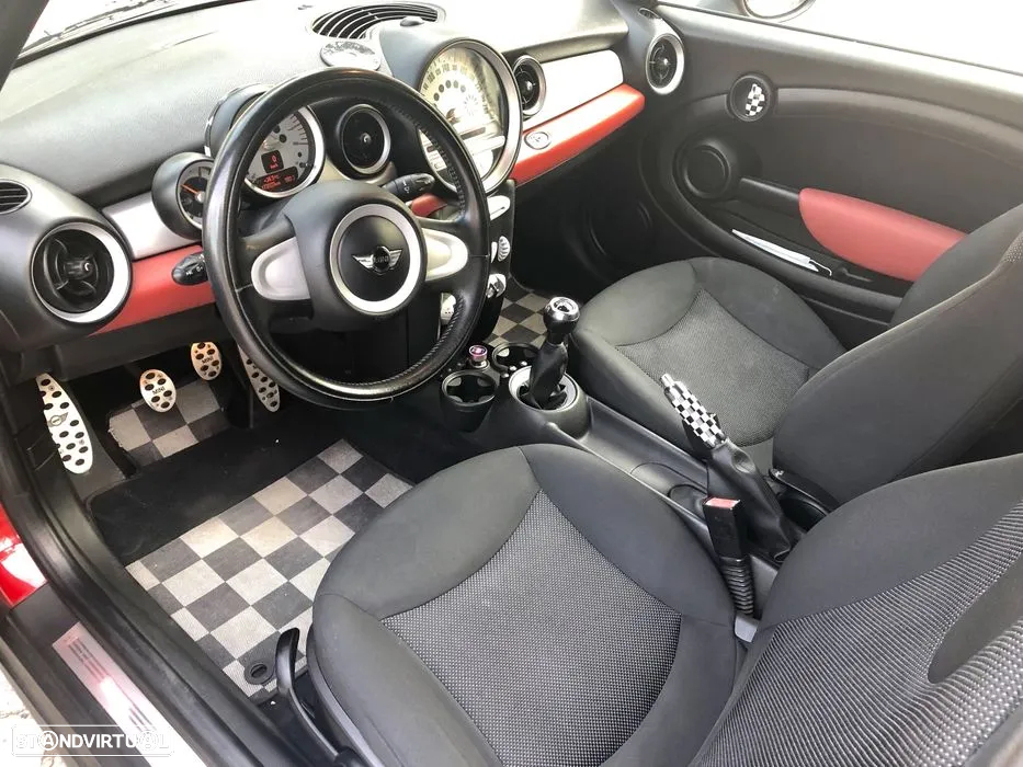 MINI Cabrio Cooper - 18