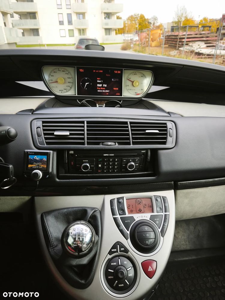 Peugeot 807 - 13