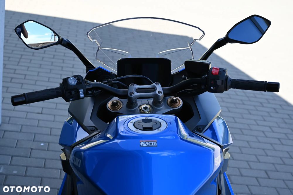 Suzuki GSX 1000 - 8