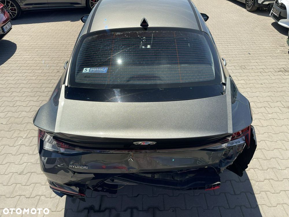 Hyundai Elantra 1.6 Modern - 3