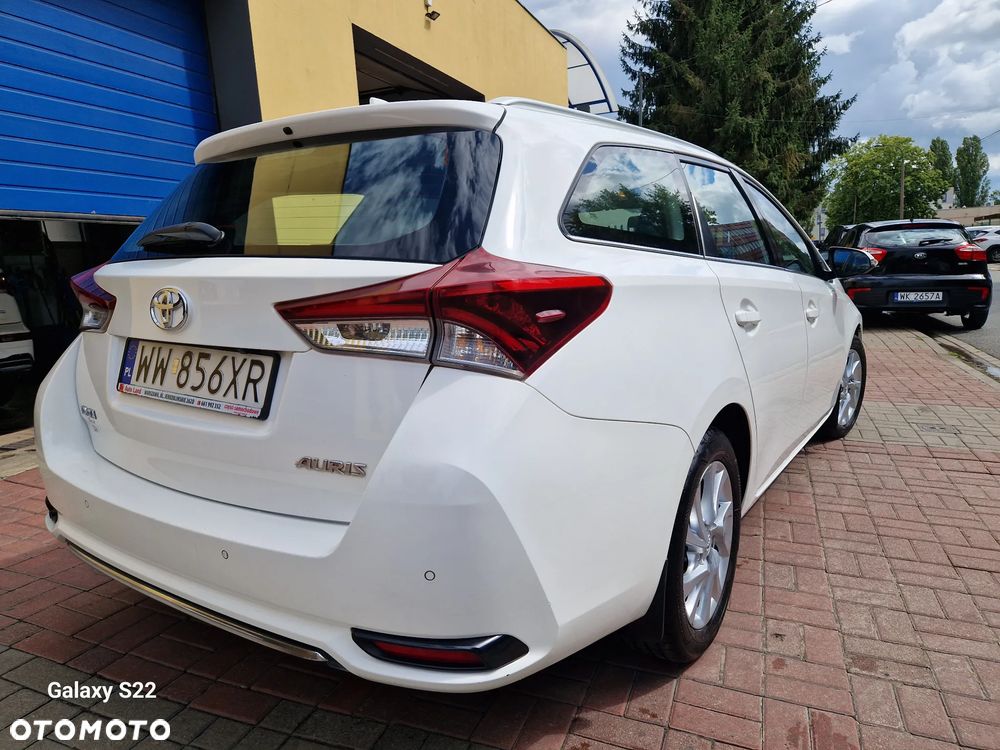 Toyota Auris 1.6 Premium Comfort - 10