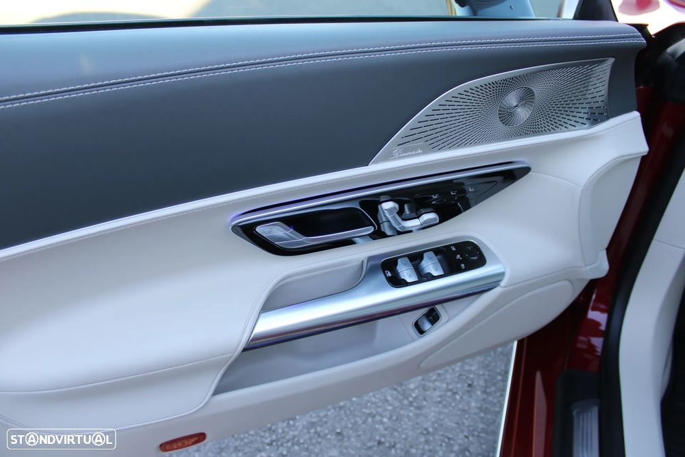 Mercedes-Benz SL 63 AMG 4Matic+ - 19