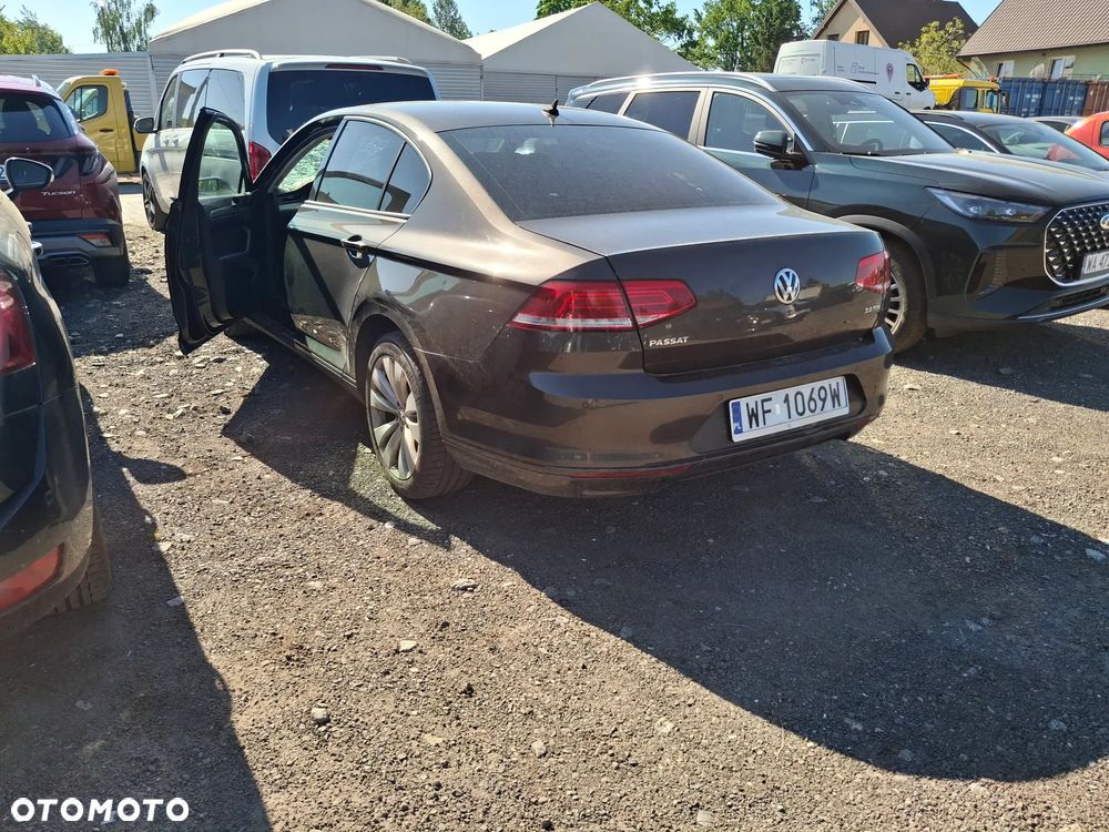 Volkswagen Passat 2.0 TDI BMT Trendline - 2