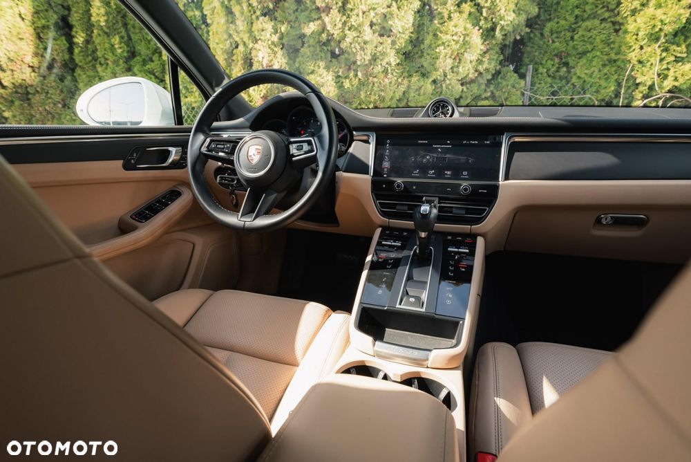 Porsche Macan Standard - 32