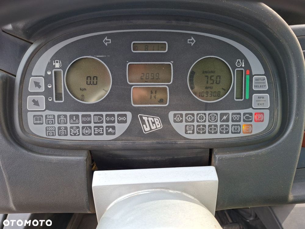 JCB Fastrac 3230 4X4 - 18