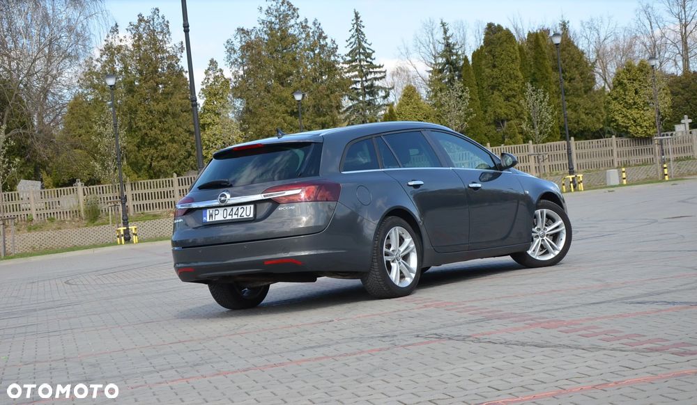 Opel Insignia - 11