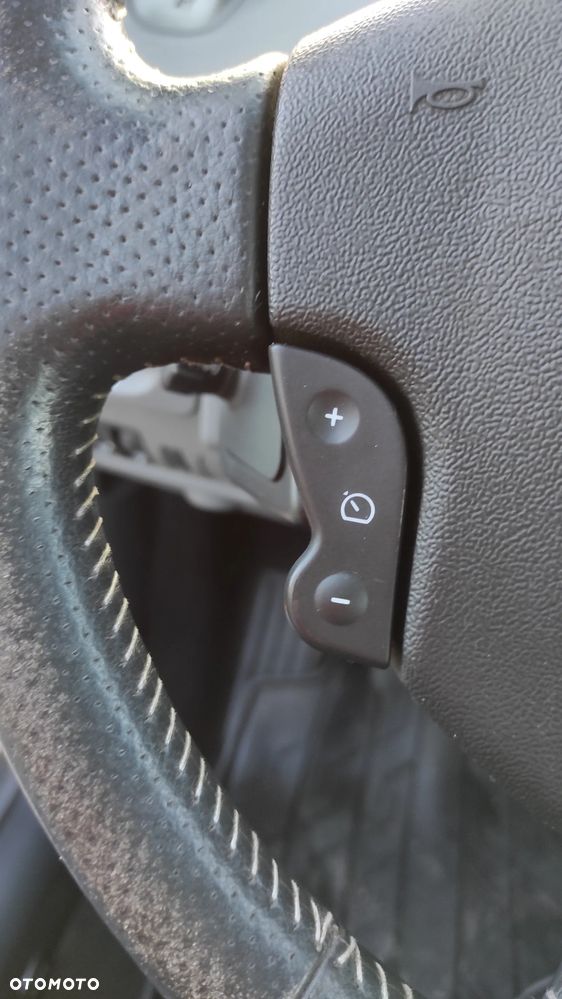 Renault Scenic 1.9 dCi FAP Conquest - 22