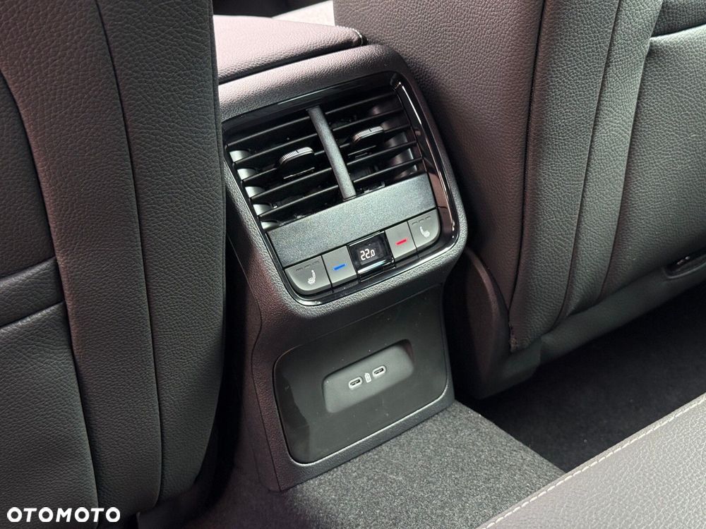 Skoda Octavia 1.5 TSI mHEV Sportline DSG - 32