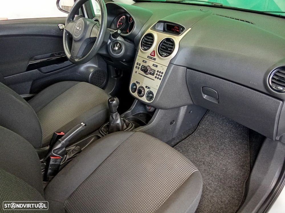 Opel Corsa 1.2 16V Edition - 7