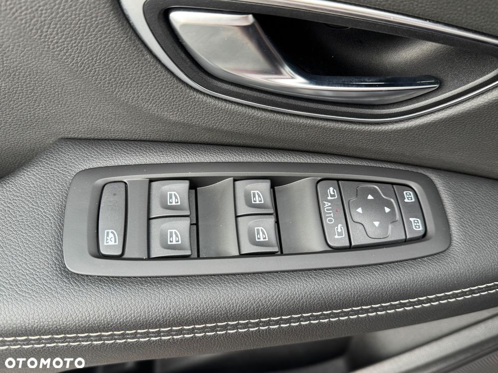 Renault Scenic - 12