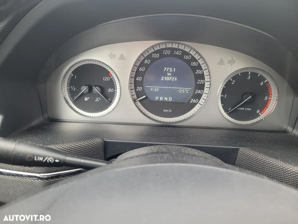 Mercedes-Benz GLK 220 CDI DPF 4Matic BlueEFFICIENCY 7G-TRONIC - 3